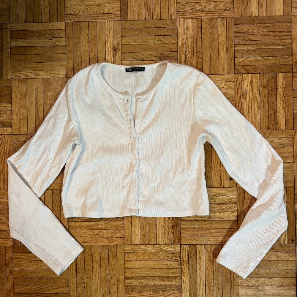 white ribbed Zara cardigan